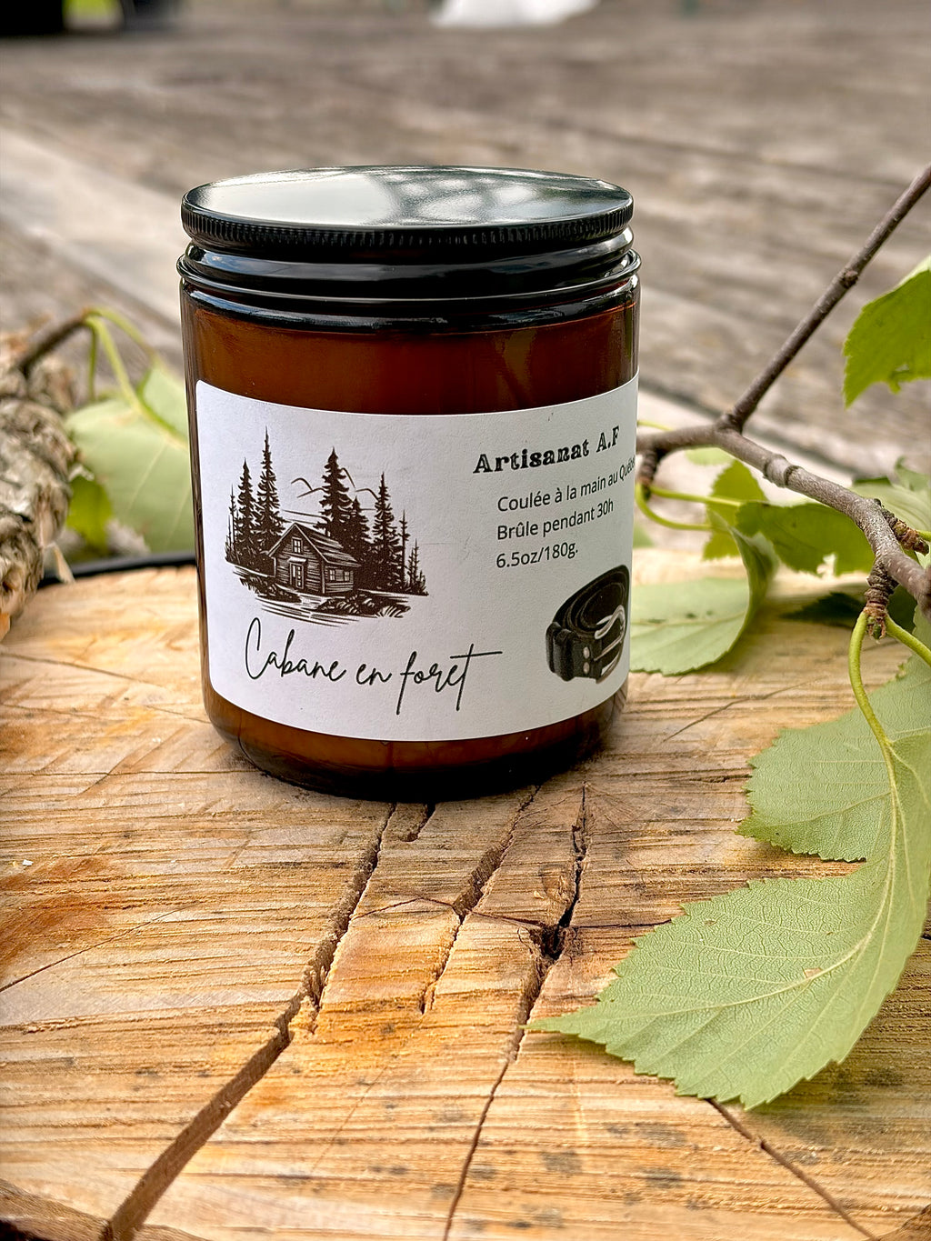 Bougie - Cabane en forêt