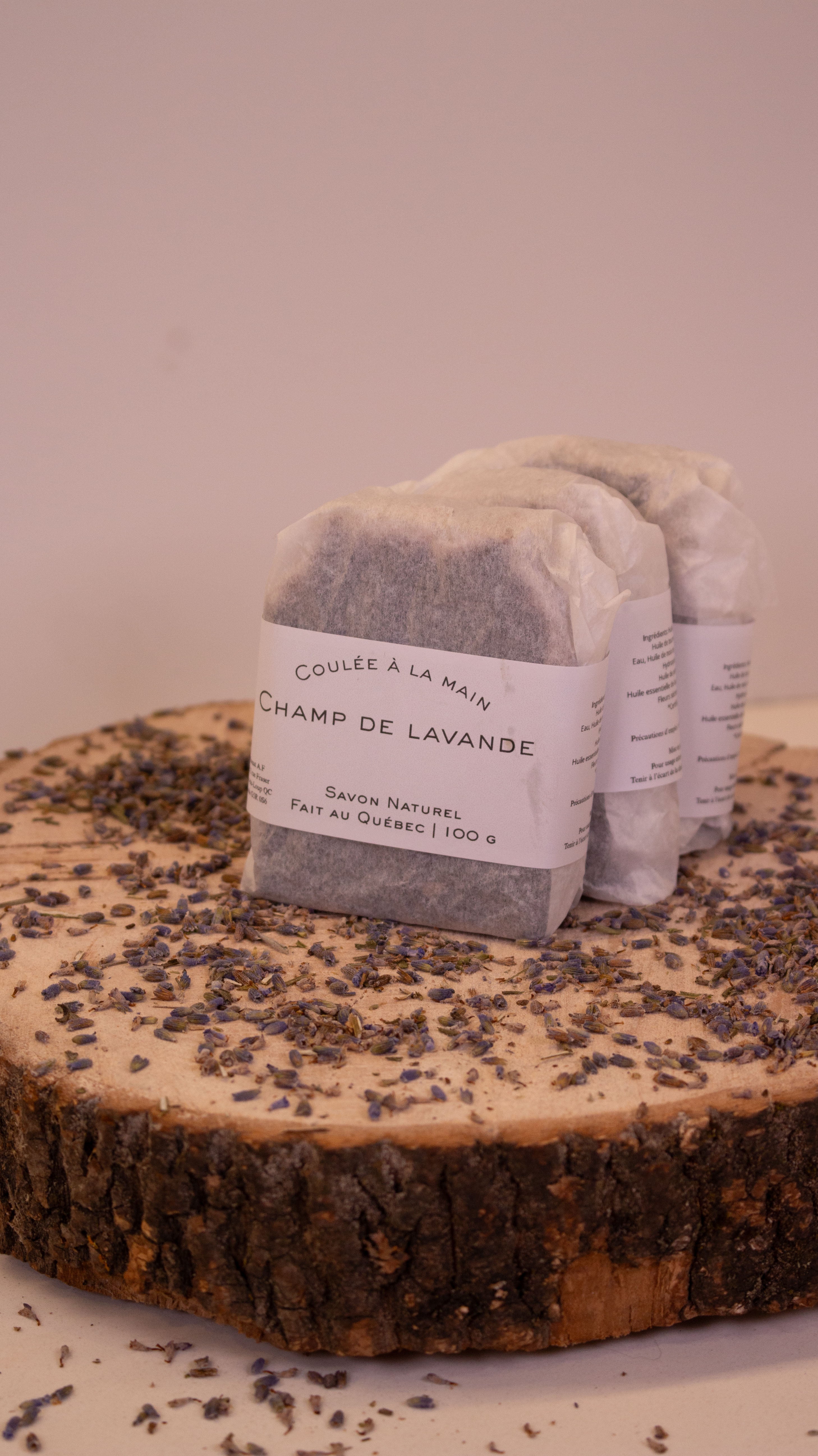 Savon artisanal à la lavande - Champ de lavande
