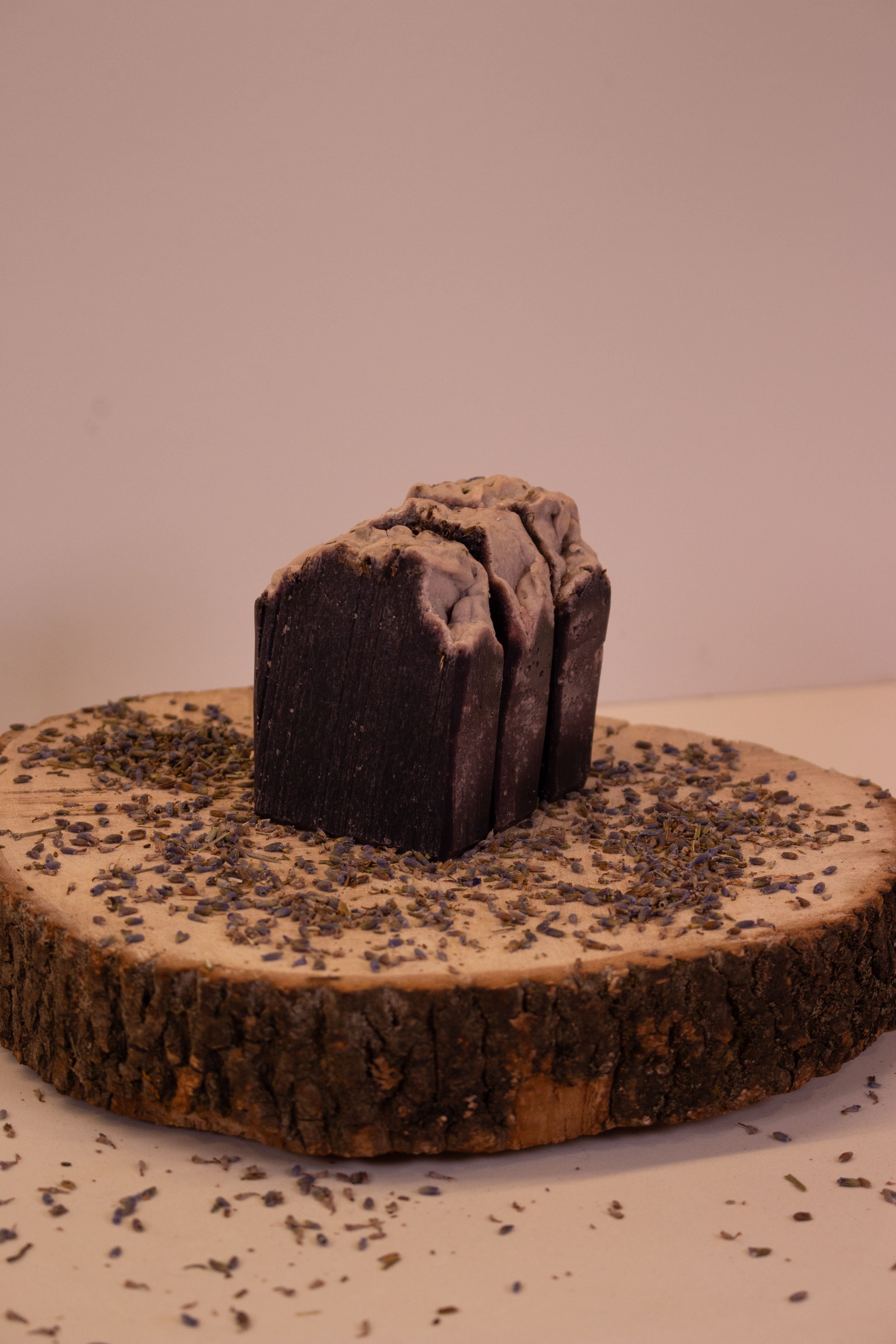 Savon artisanal à la lavande - Champ de lavande